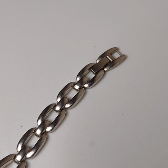 Silver Tone Metal And Blue Rumours Watch - Picture 6 of 14